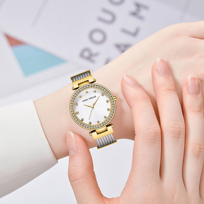 Elegant Rhinestones Dekorationsurtavla 3atm Vattentät Damarmbandsur Quartz Watch